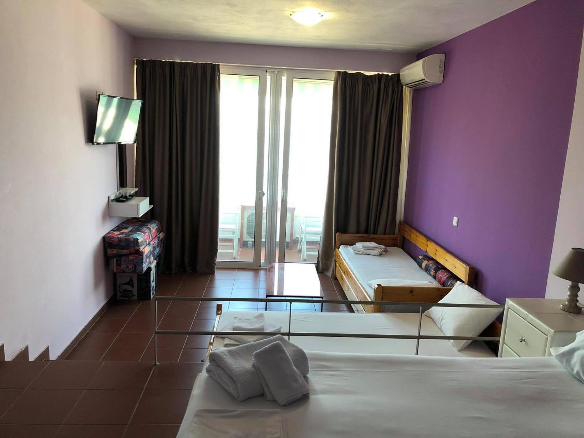 Maravellia Hotel Lutrá Edipszú Kültér fotó