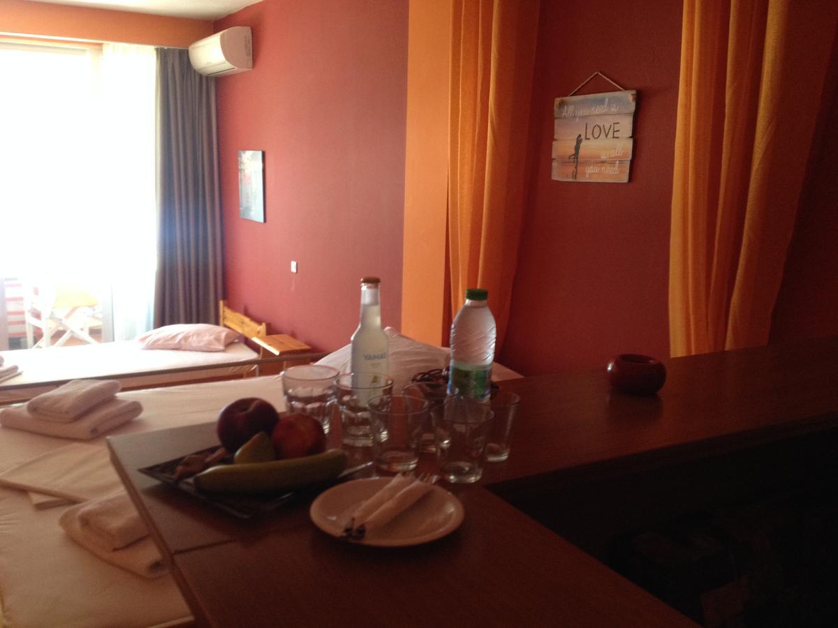 Maravellia Hotel Lutrá Edipszú Kültér fotó
